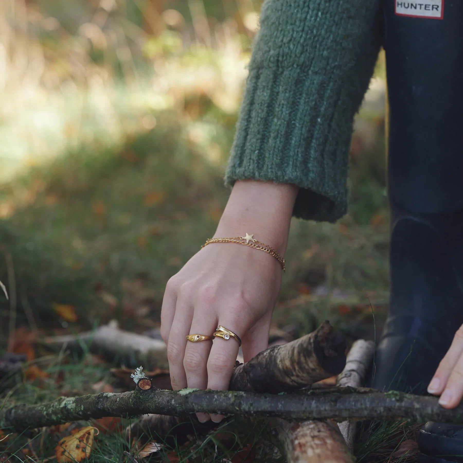 Tomine Crystal Hug Ring - Guld