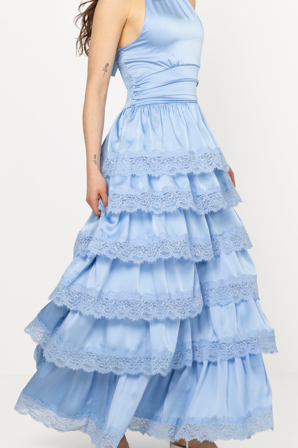 Ingalu Satin Lace Maxi Dress - Ljusblå