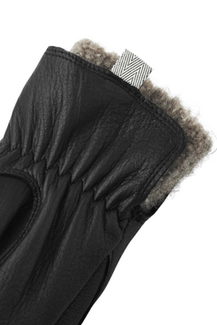 Tiril - Black