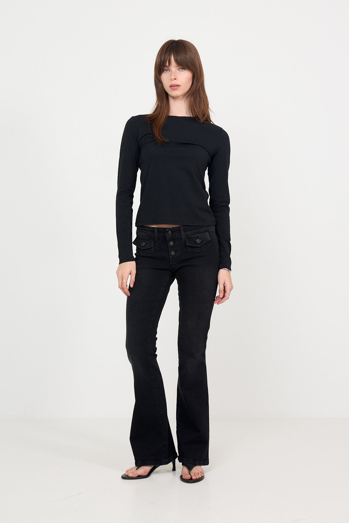 Yoko 22 - Caspar Pitch Black - Pitch Black Stone