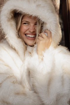 Astrid Faux Fur Jacket - Creme