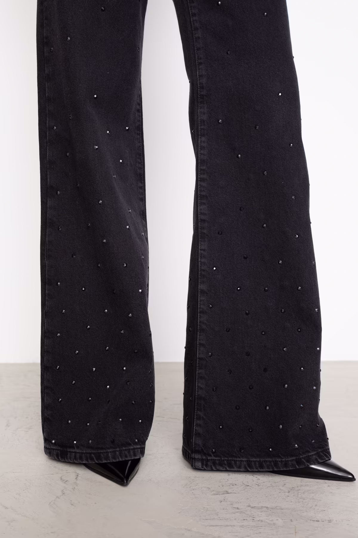 Taylor Embellished - Washed Black