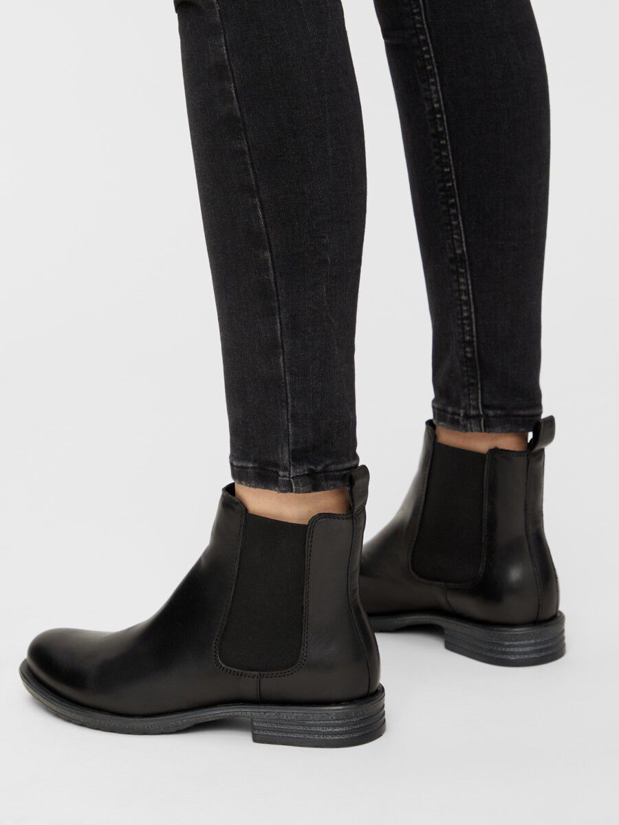 Biadanelle Chelsea Boot - Black