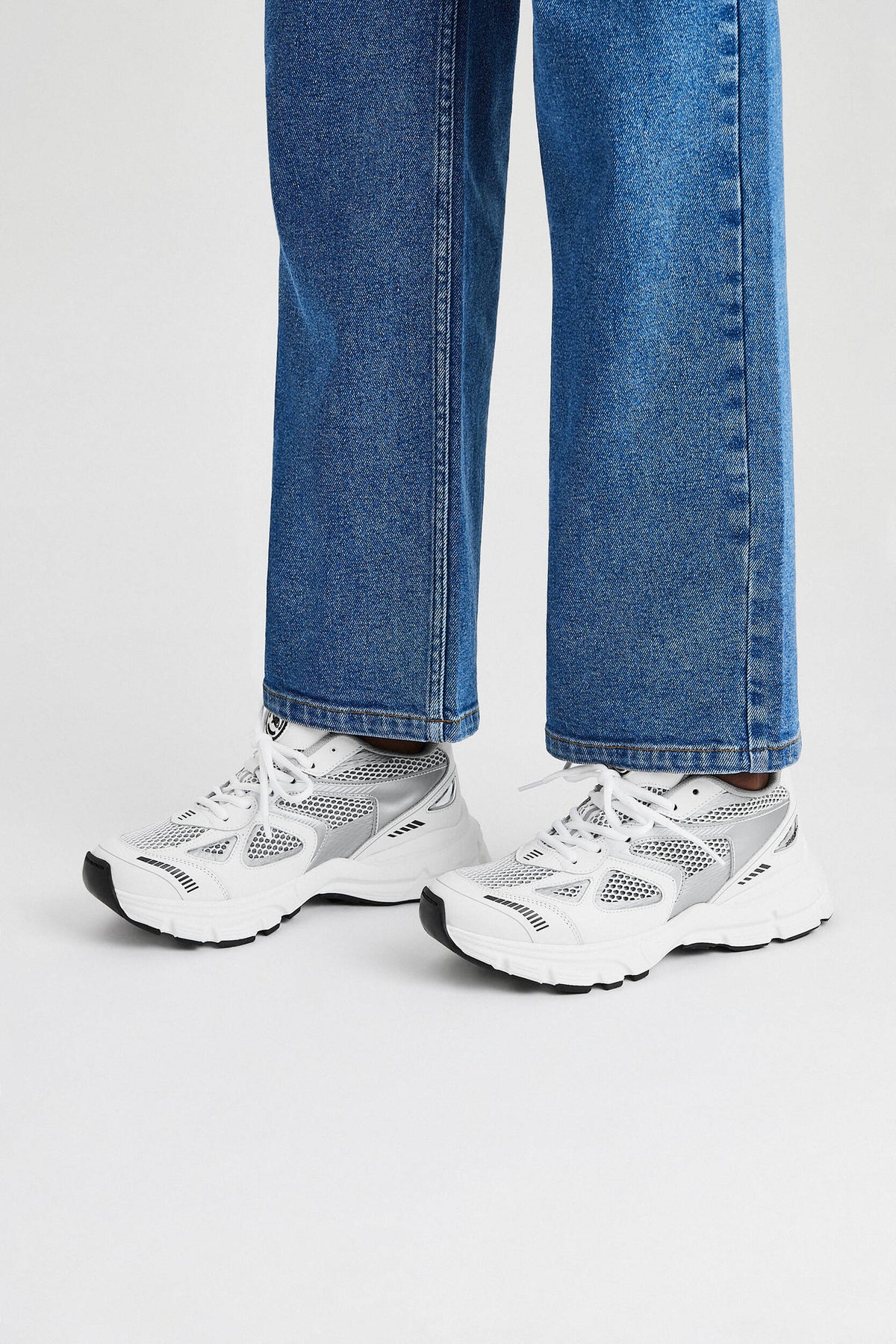 Marathon Runner - White/Silver