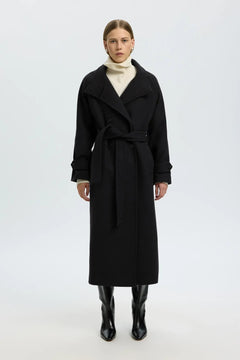 Madeline Manteco Coat - Black