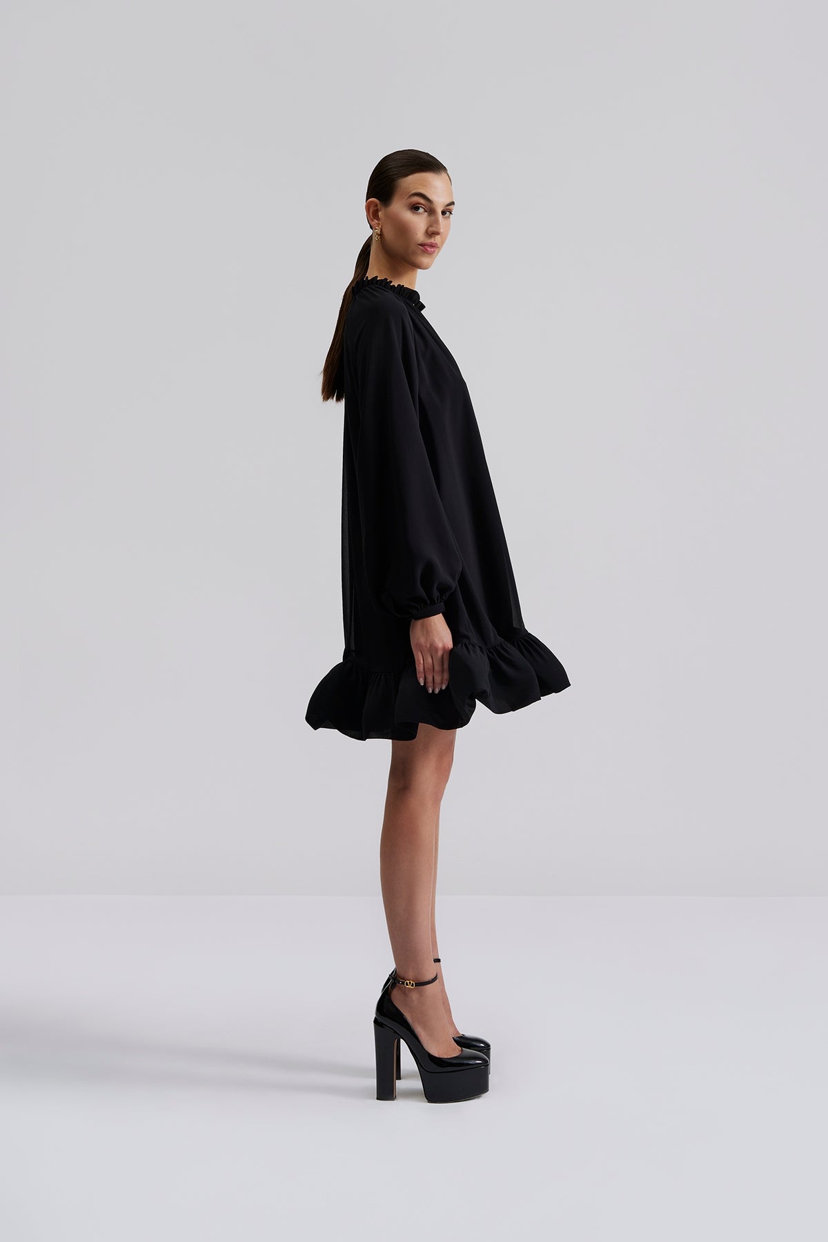 Alva Frill Detailed Mini Dress - Svart