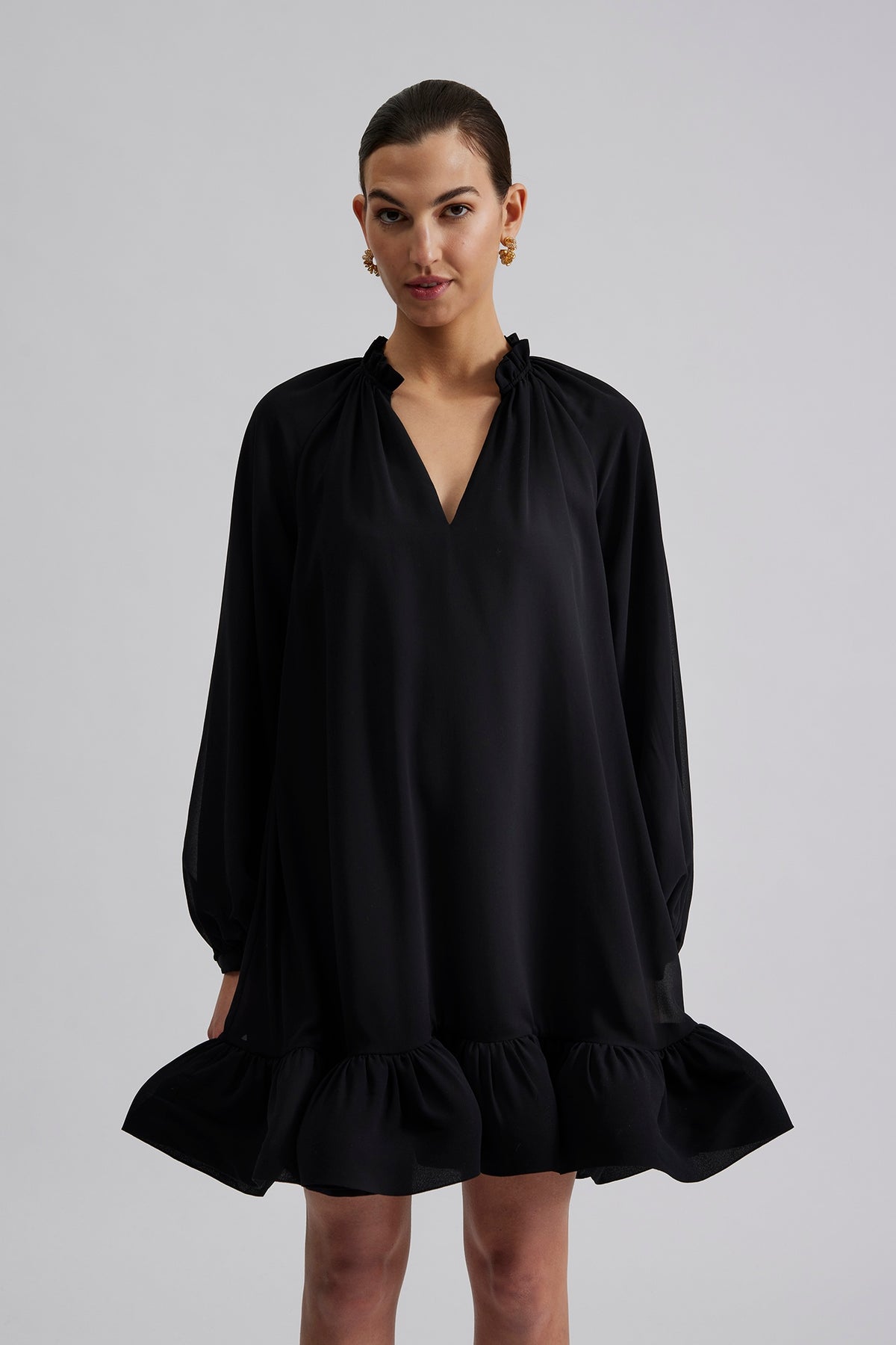 Alva Frill Detailed Mini Dress - Svart