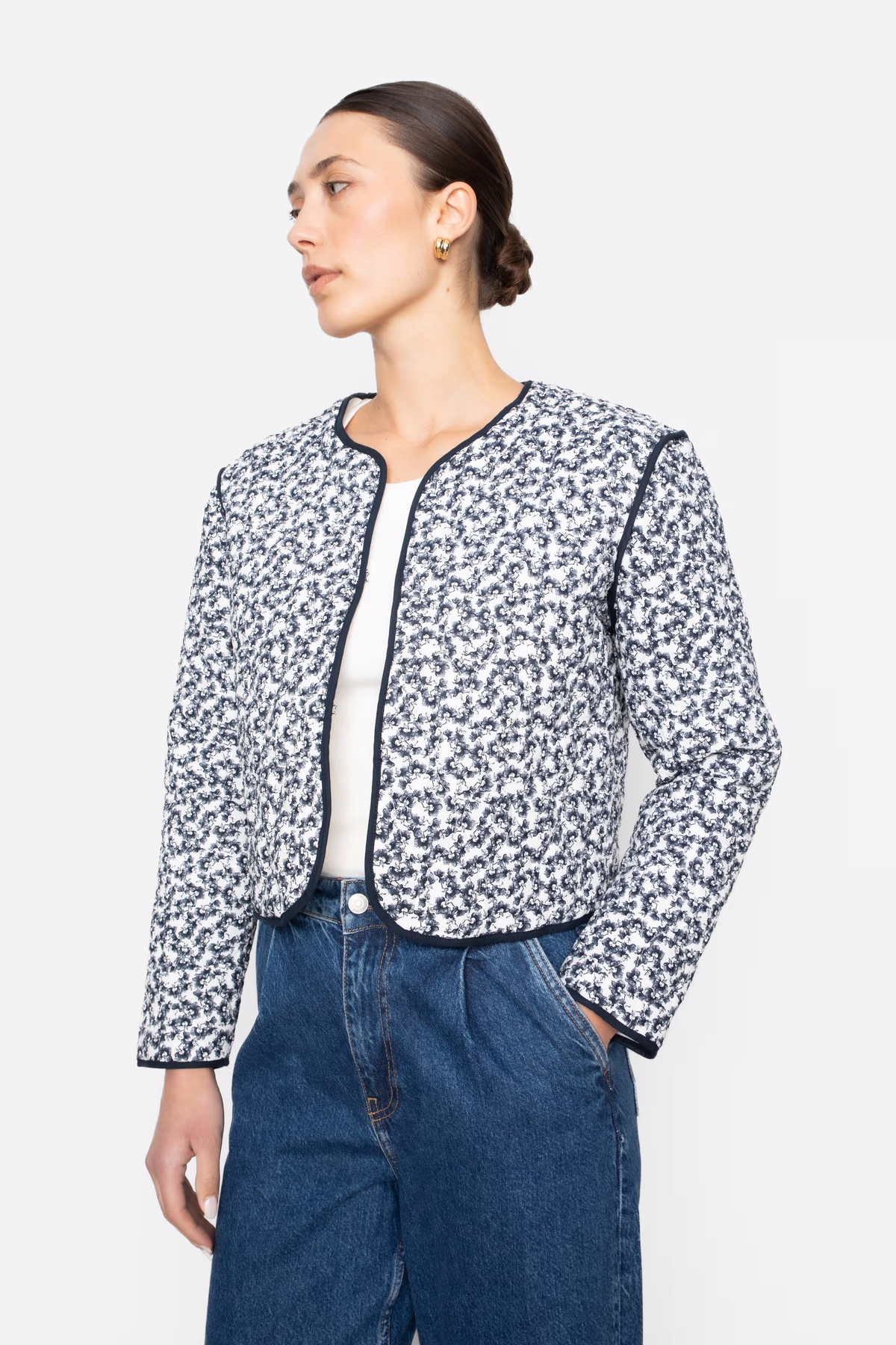 Elvera Jacka - Navy Rosehip Print