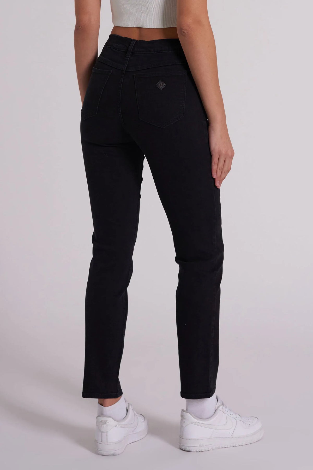 95 STOVEPIPE NELLIE - BLACK
