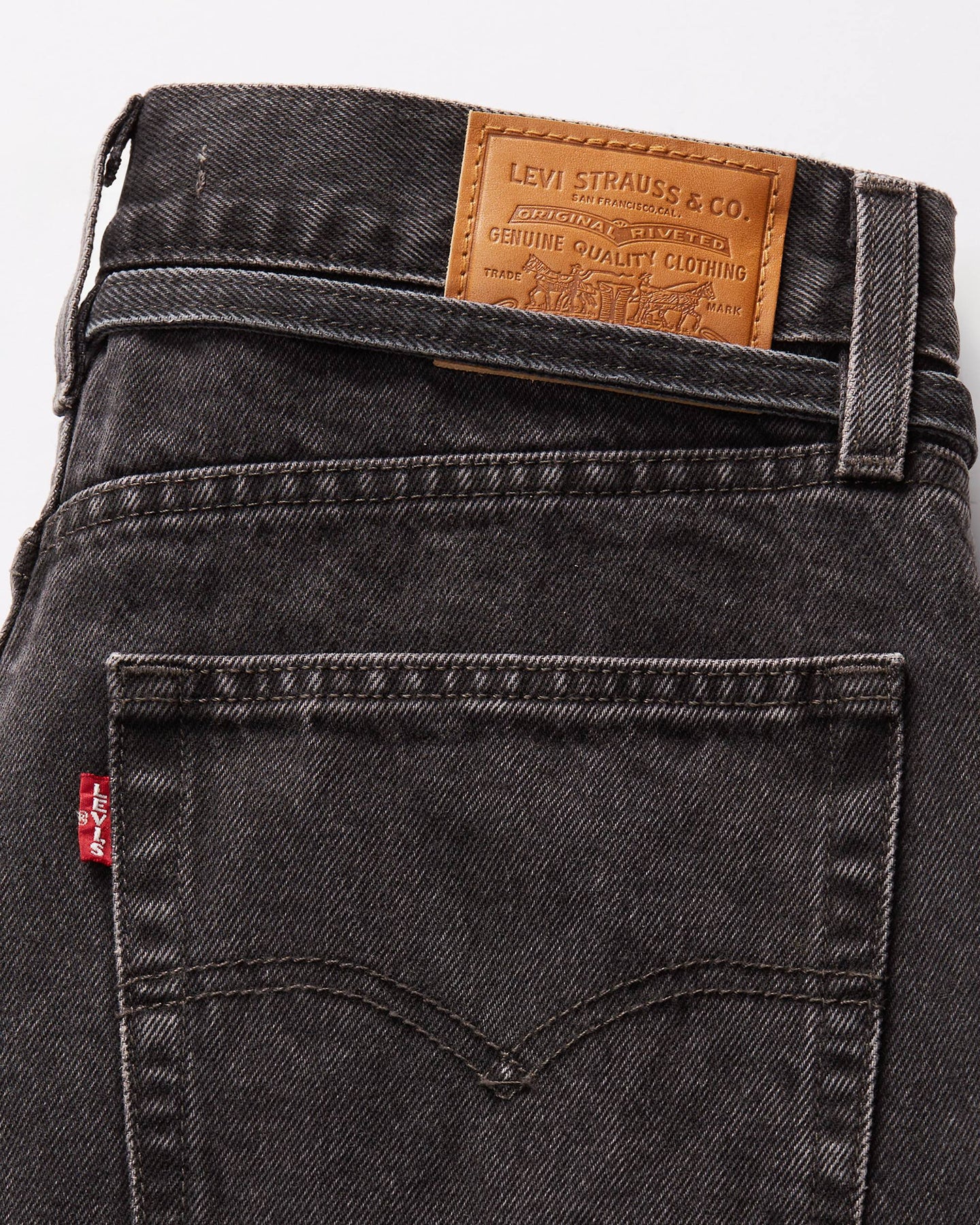 Levi's XL Straight - Influential Lady