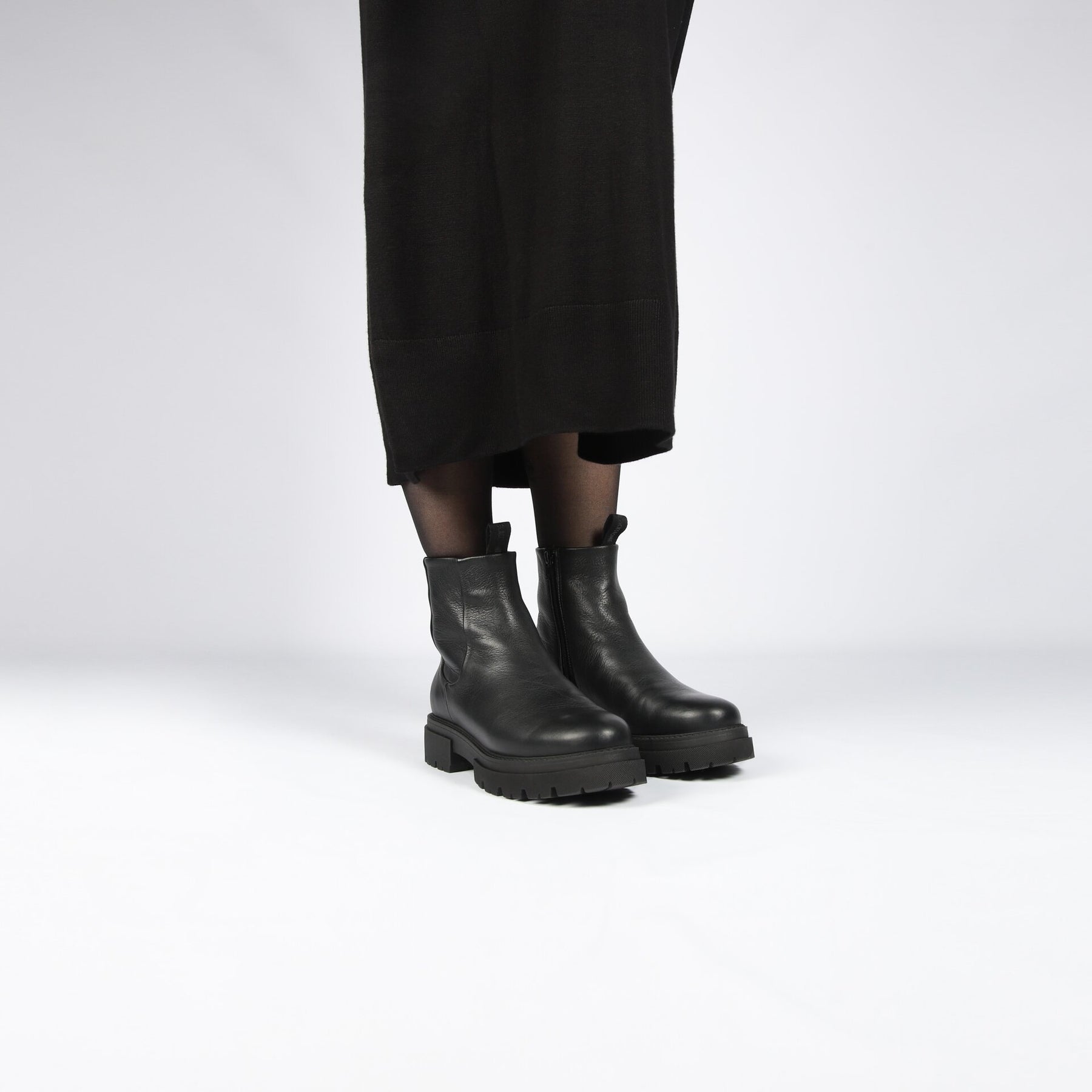 AL415 Asta - Black