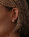Pave Dome Huggies - Guld