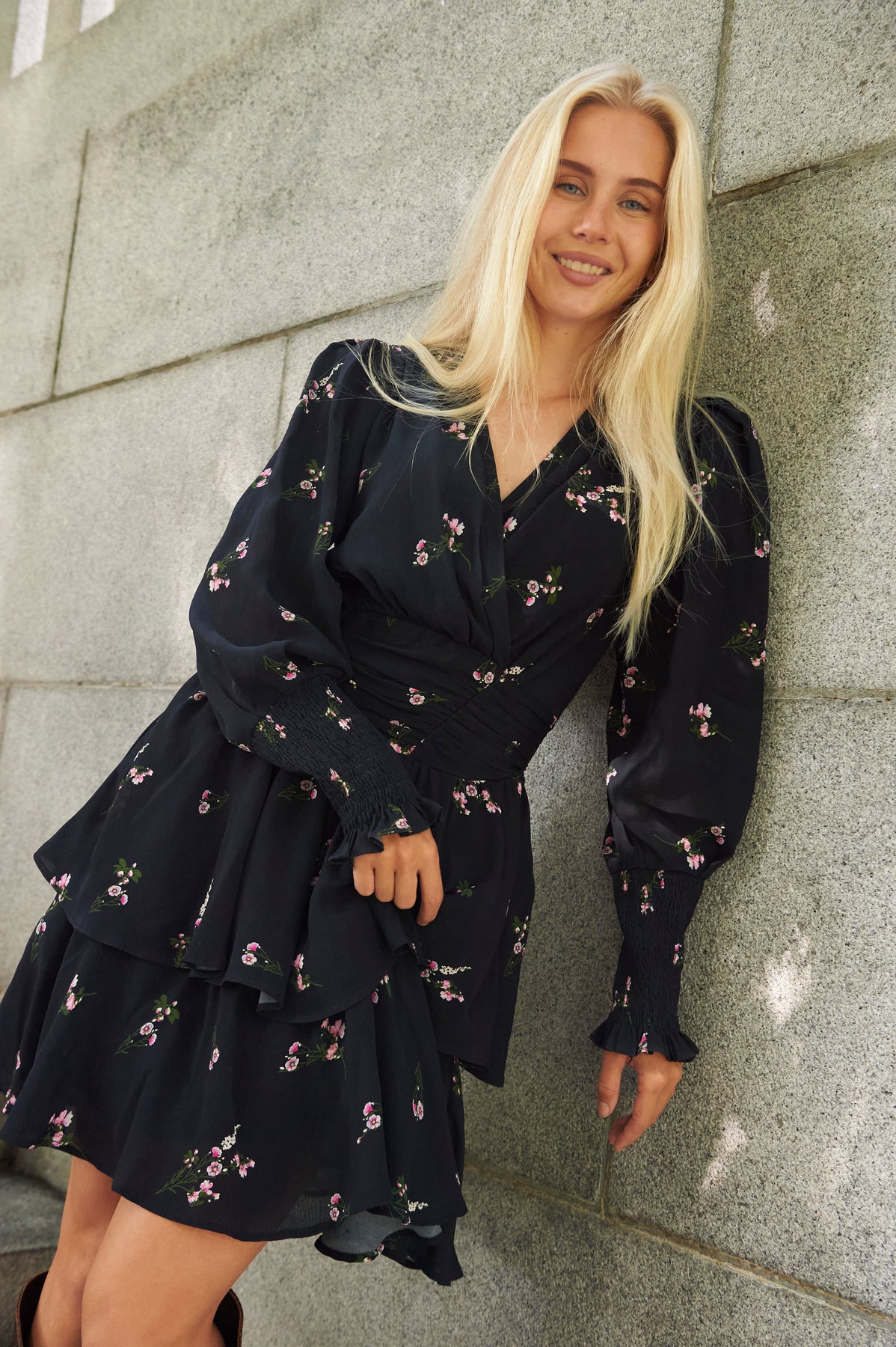 Jade Crepe Dress - Navy Small Flower
