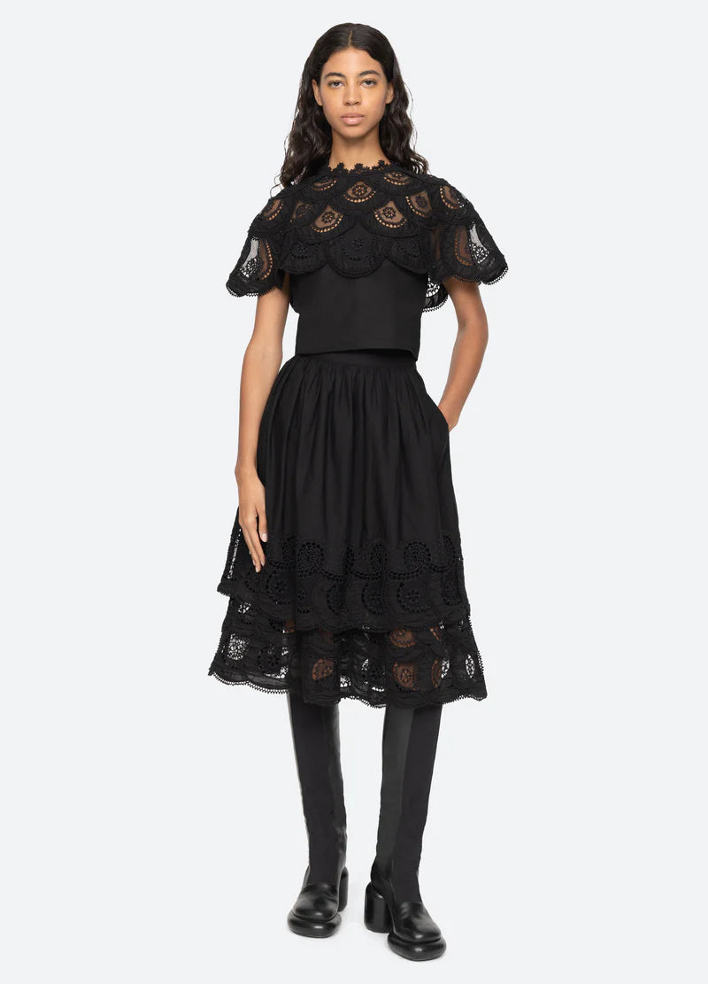 Drea Embroidery Top - Svart