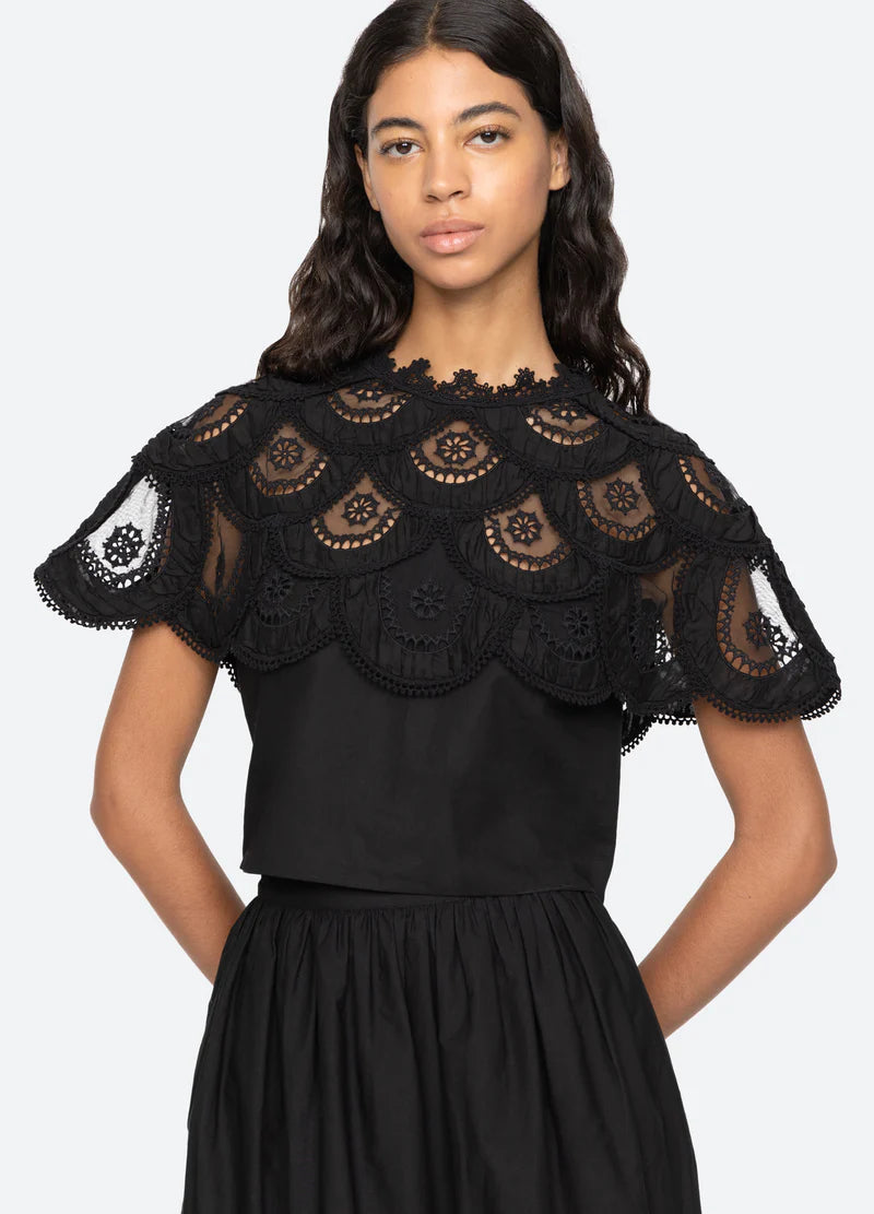 Drea Embroidery Top - Svart