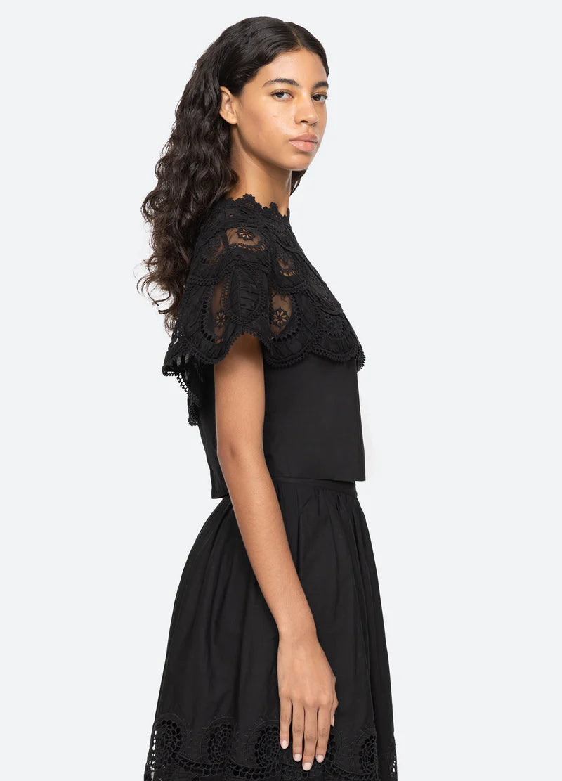 Drea Embroidery Top - Svart