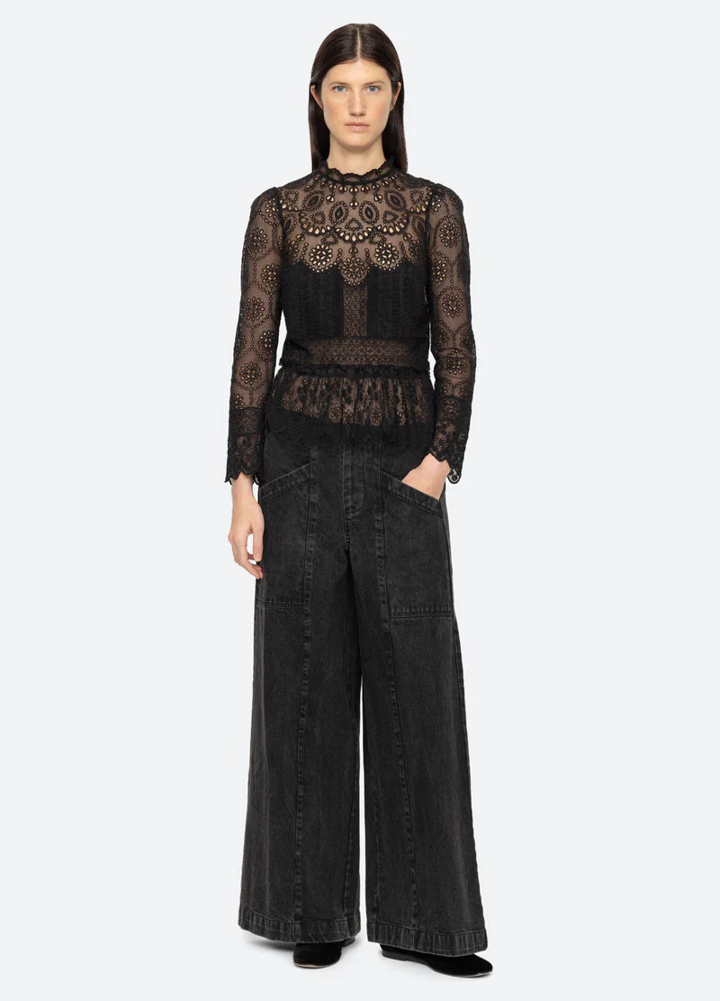 Lainey Embroidery L/Slv Top - Black