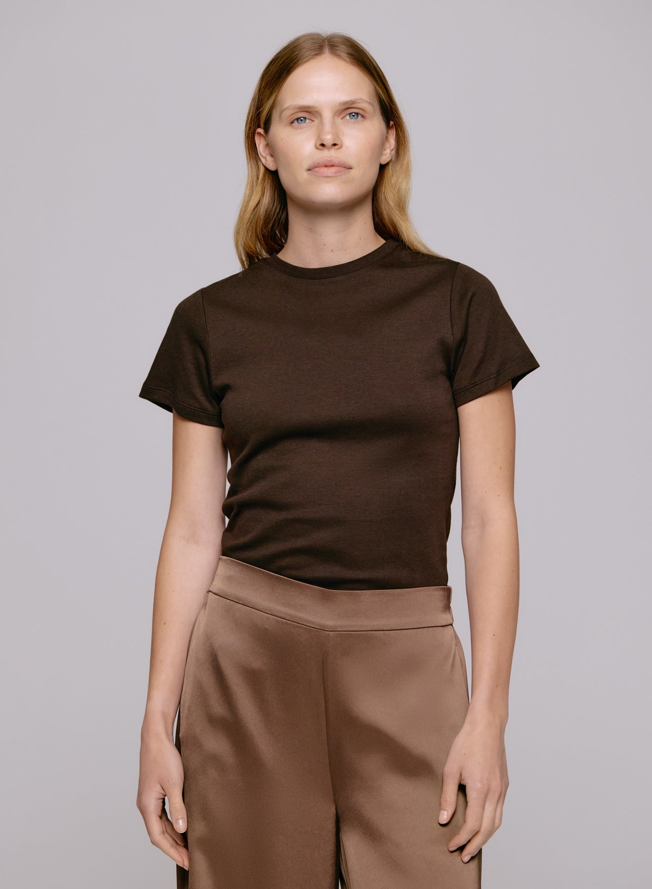 Agnes Tee - Brun