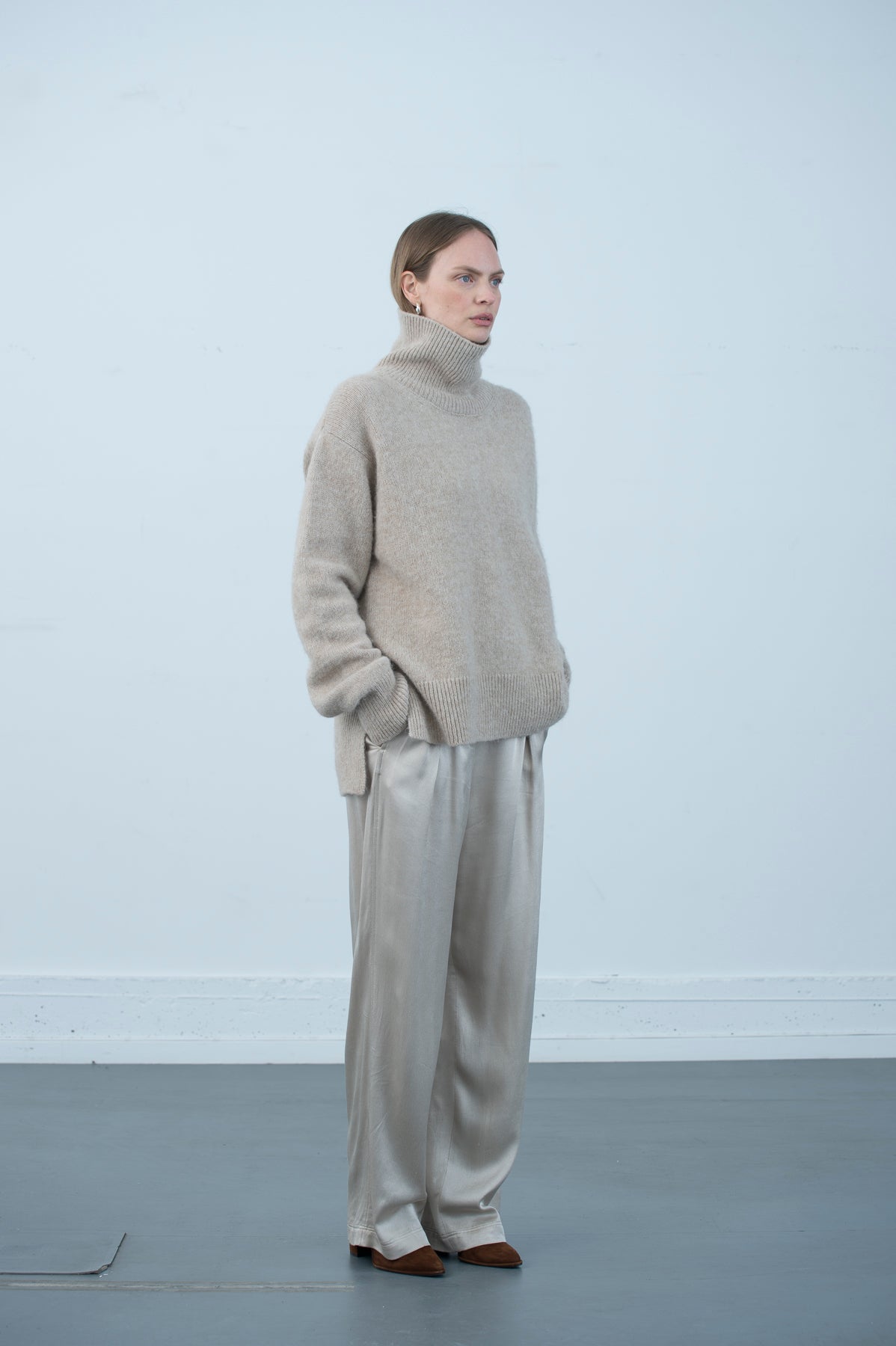Alwyn - Beige