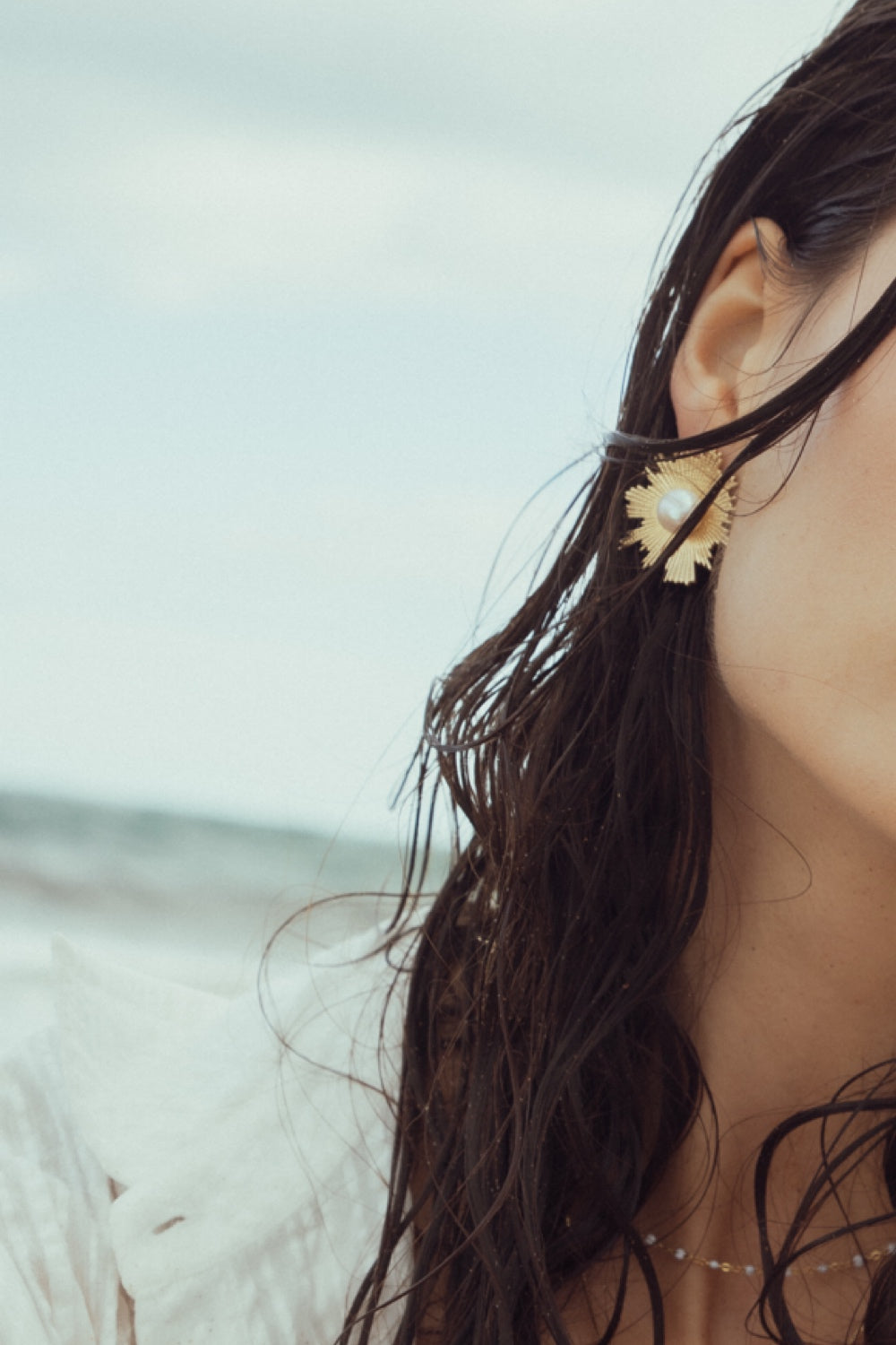 The Beam Earrings - Gold