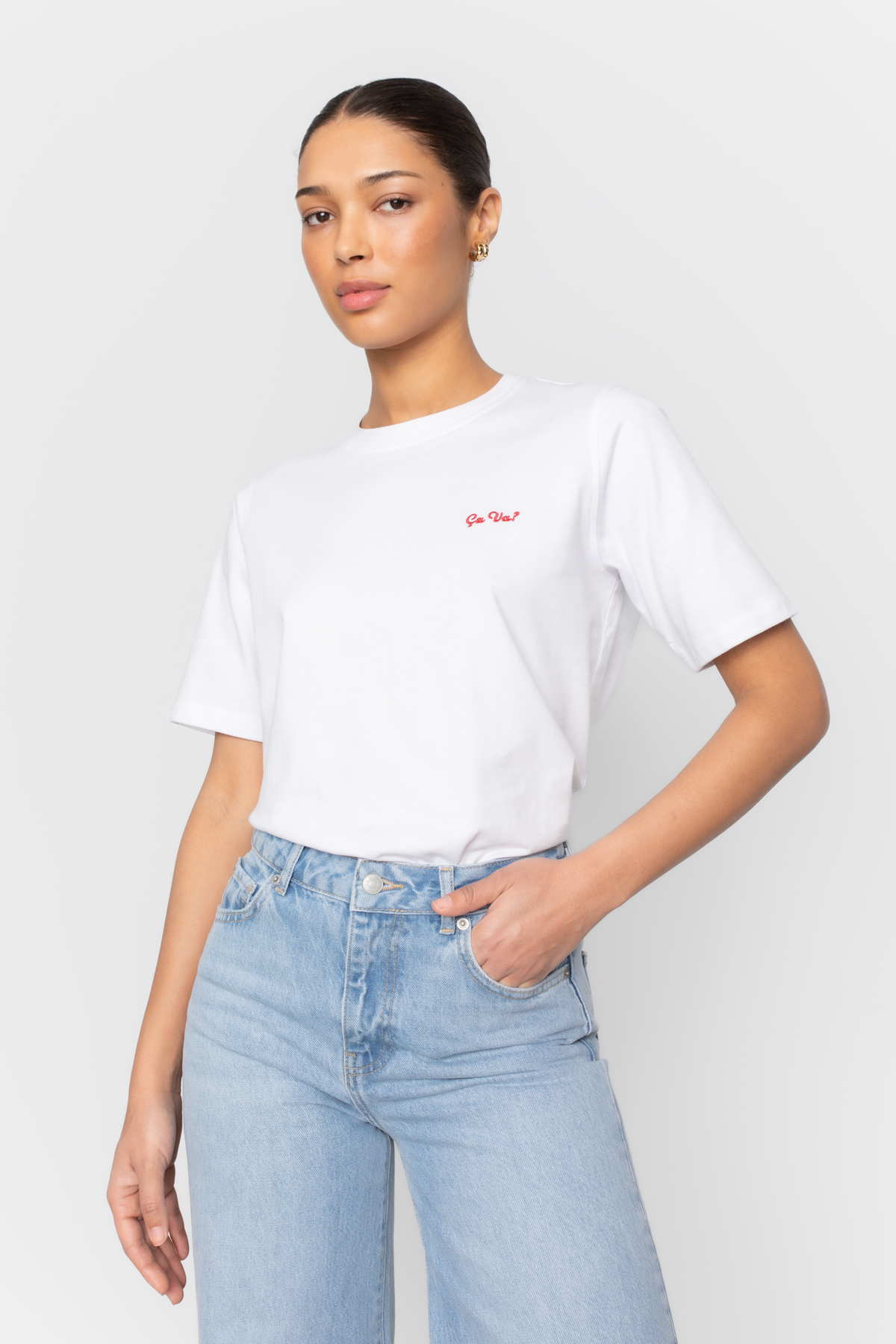 Ezra Tee - Vit