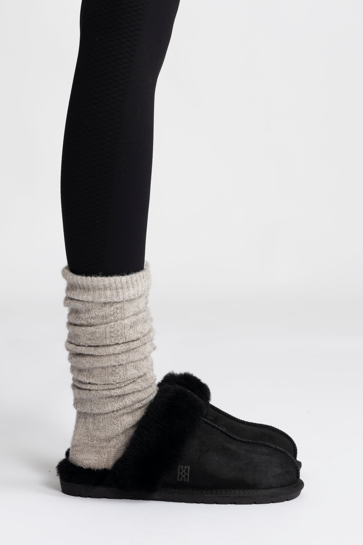 Selma Shearling Slippers - Black