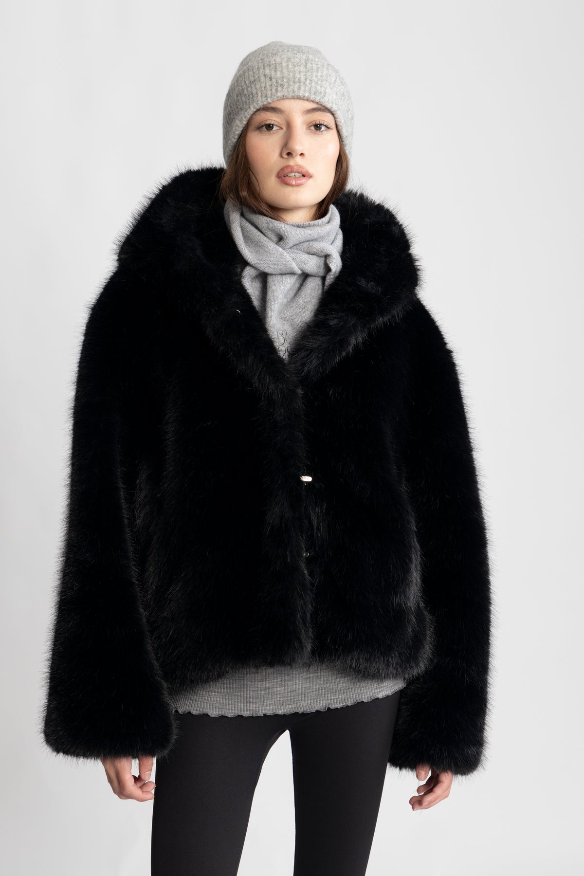 Astrid Faux Fur Jacket - Svart