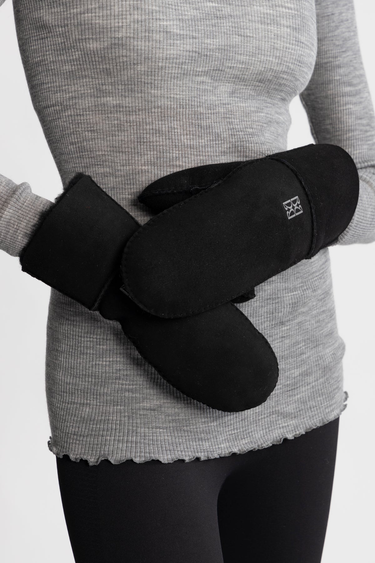 Mina Shearling Mittens - Svart