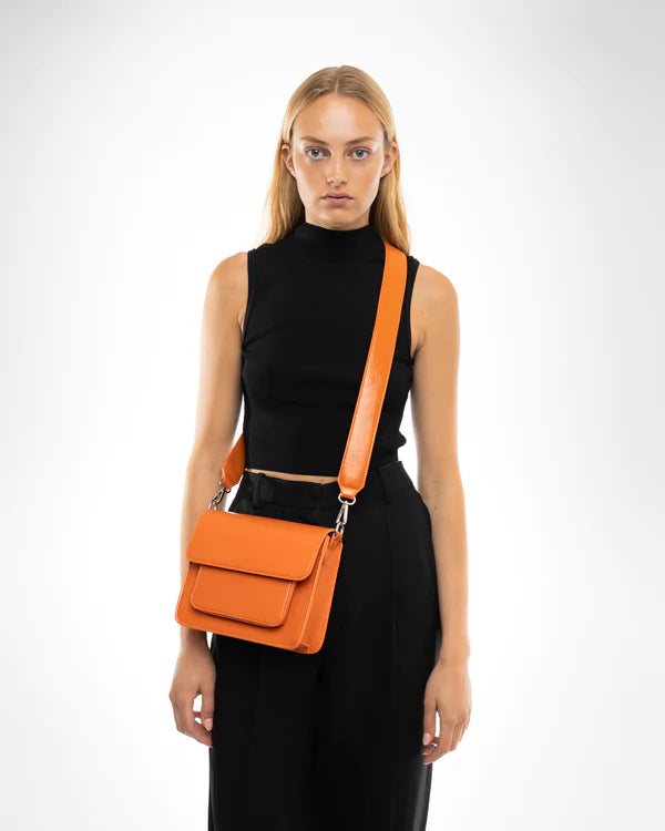 Cayman Pocket Glossy Structure - Rusty Orange