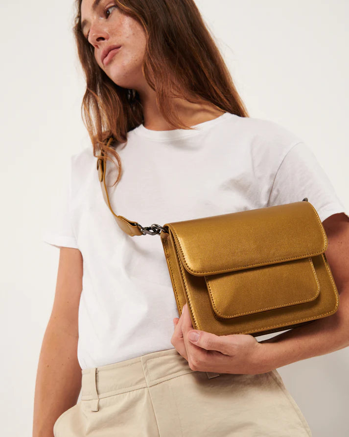Cayman Pocket Shiny Structure - Metallic Gold