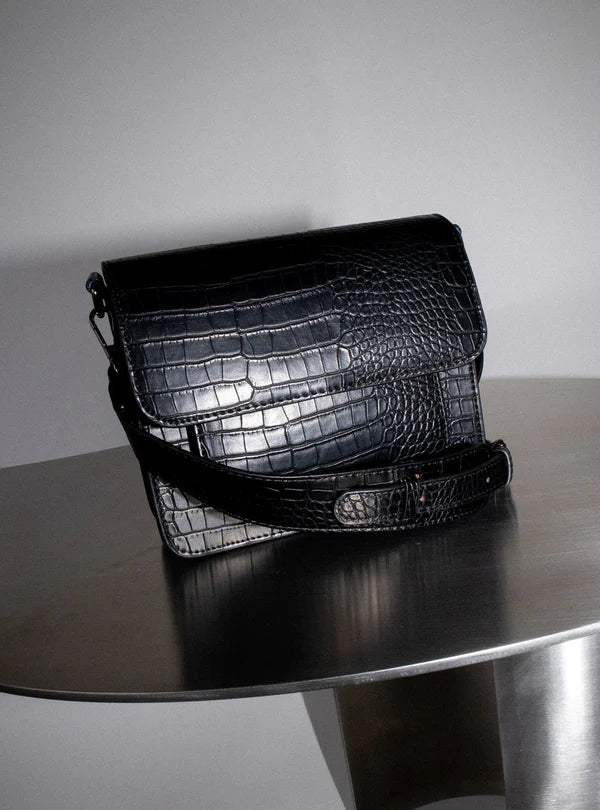 Cayman Pocket Trace - Black