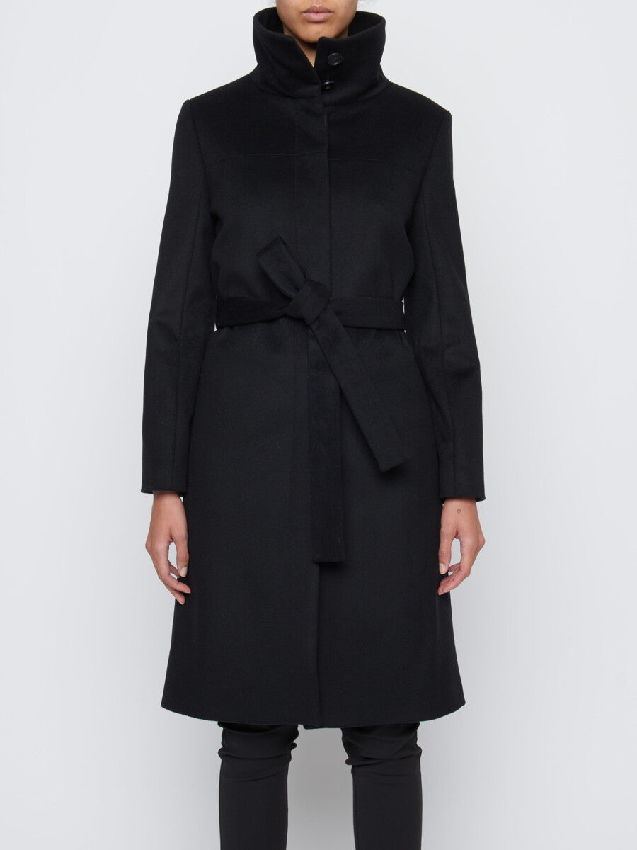 Corin - Black