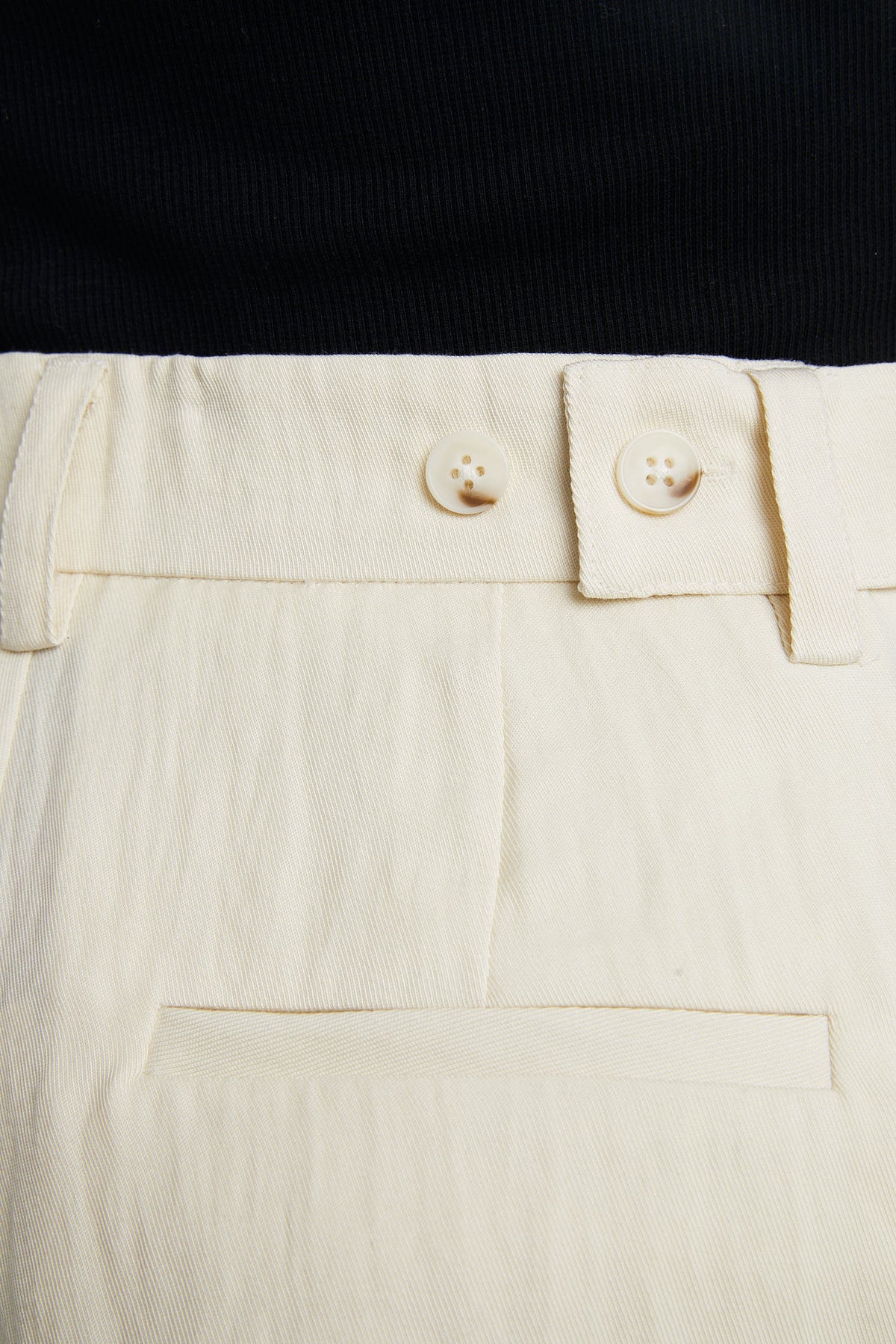 Daria Shorts - Cream