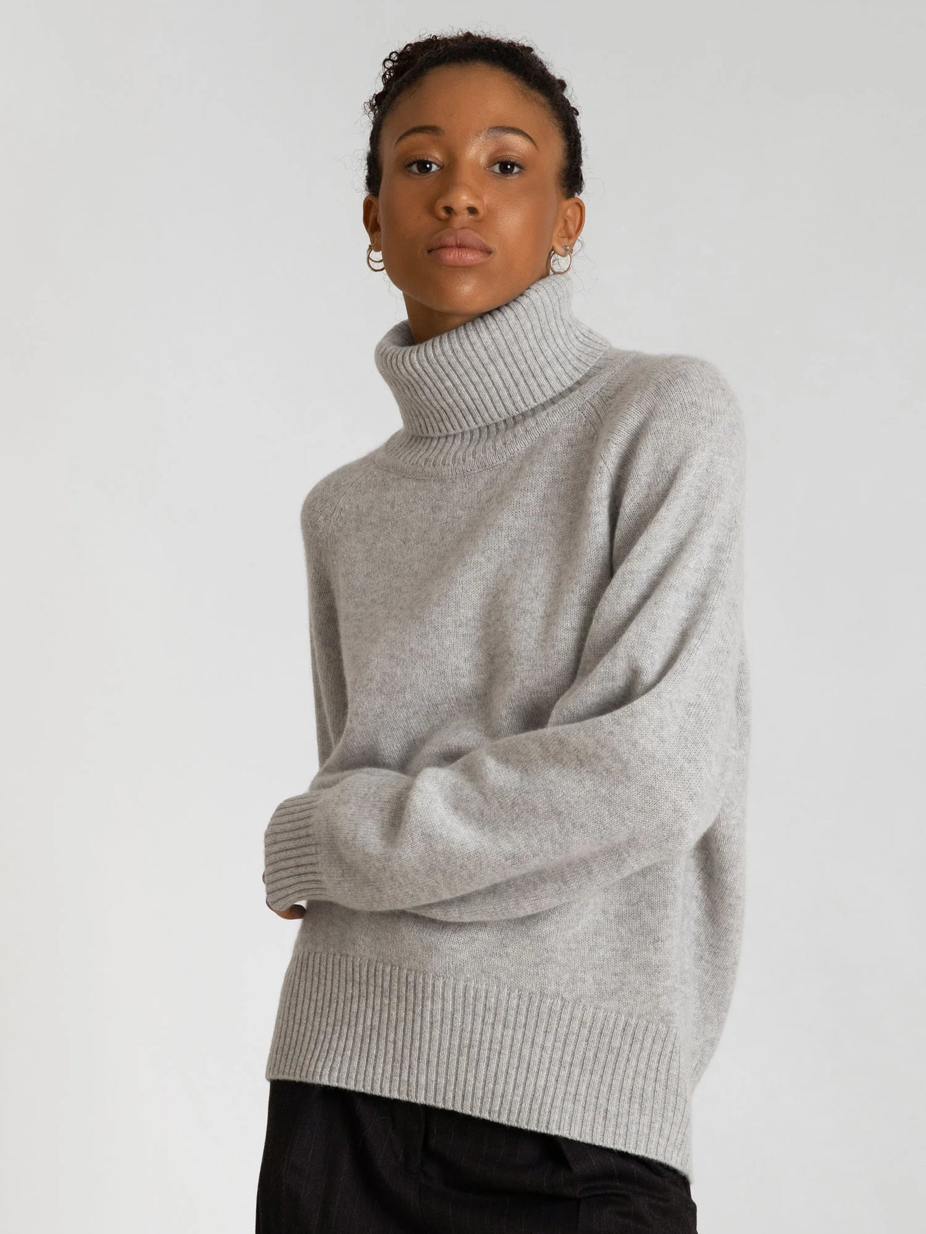 Cashmere Sweater With High Neck “Milano” - Ljusgrå