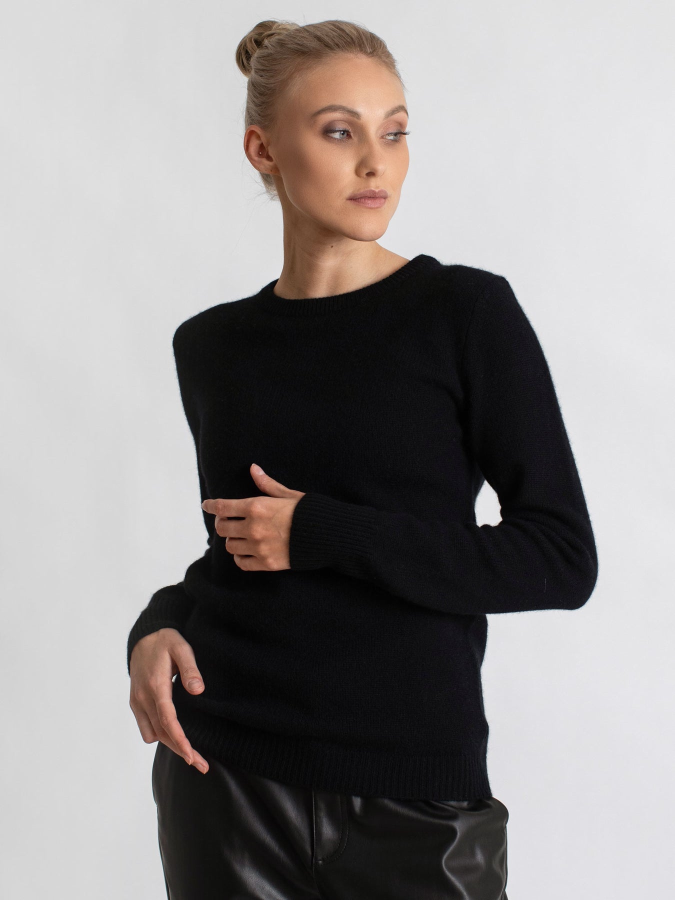 Cashmere Sweater "Saga" - Black