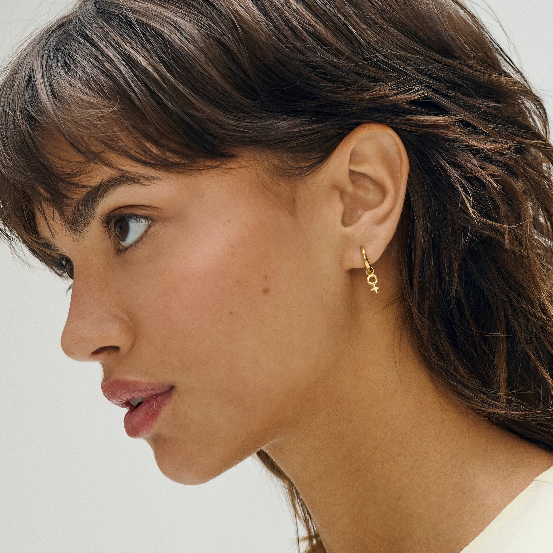 Feminine Power Charm - Guld