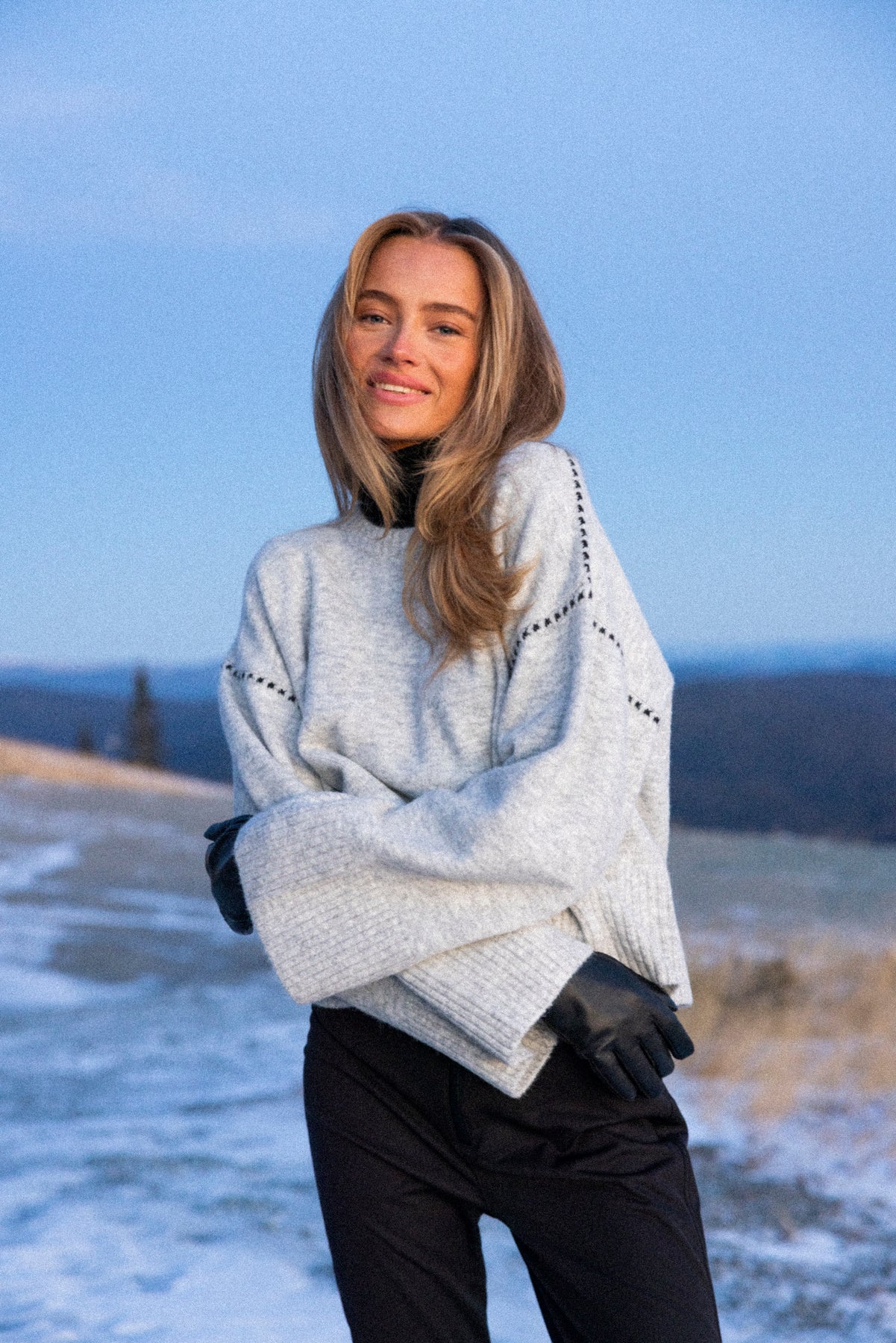 Susan Stitch Sweater - Light Grey Melange