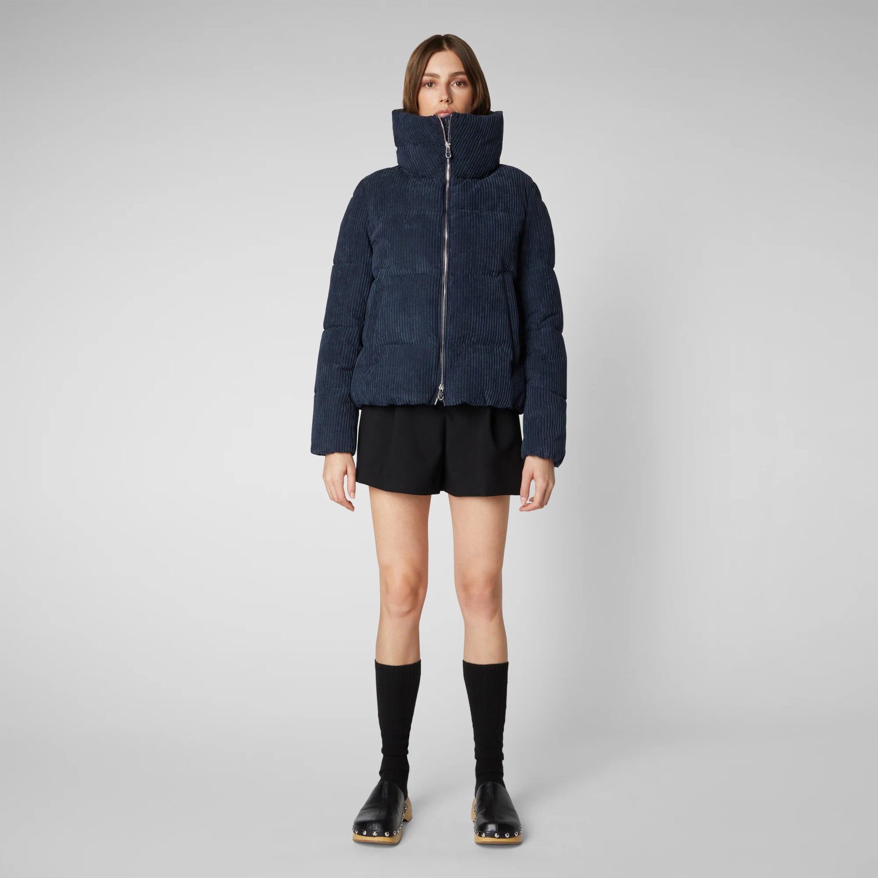 Annika - Blue Black