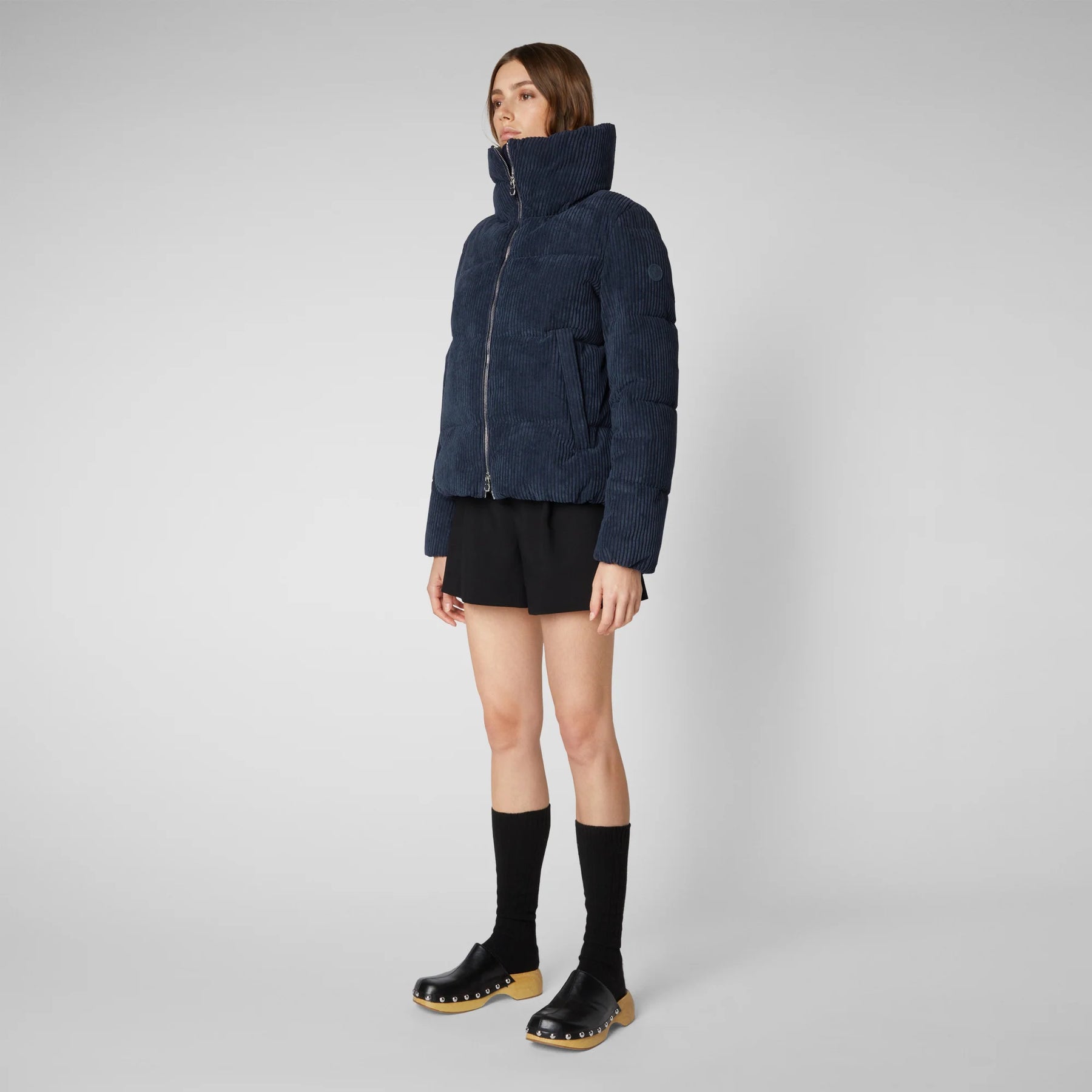 Annika - Blue Black