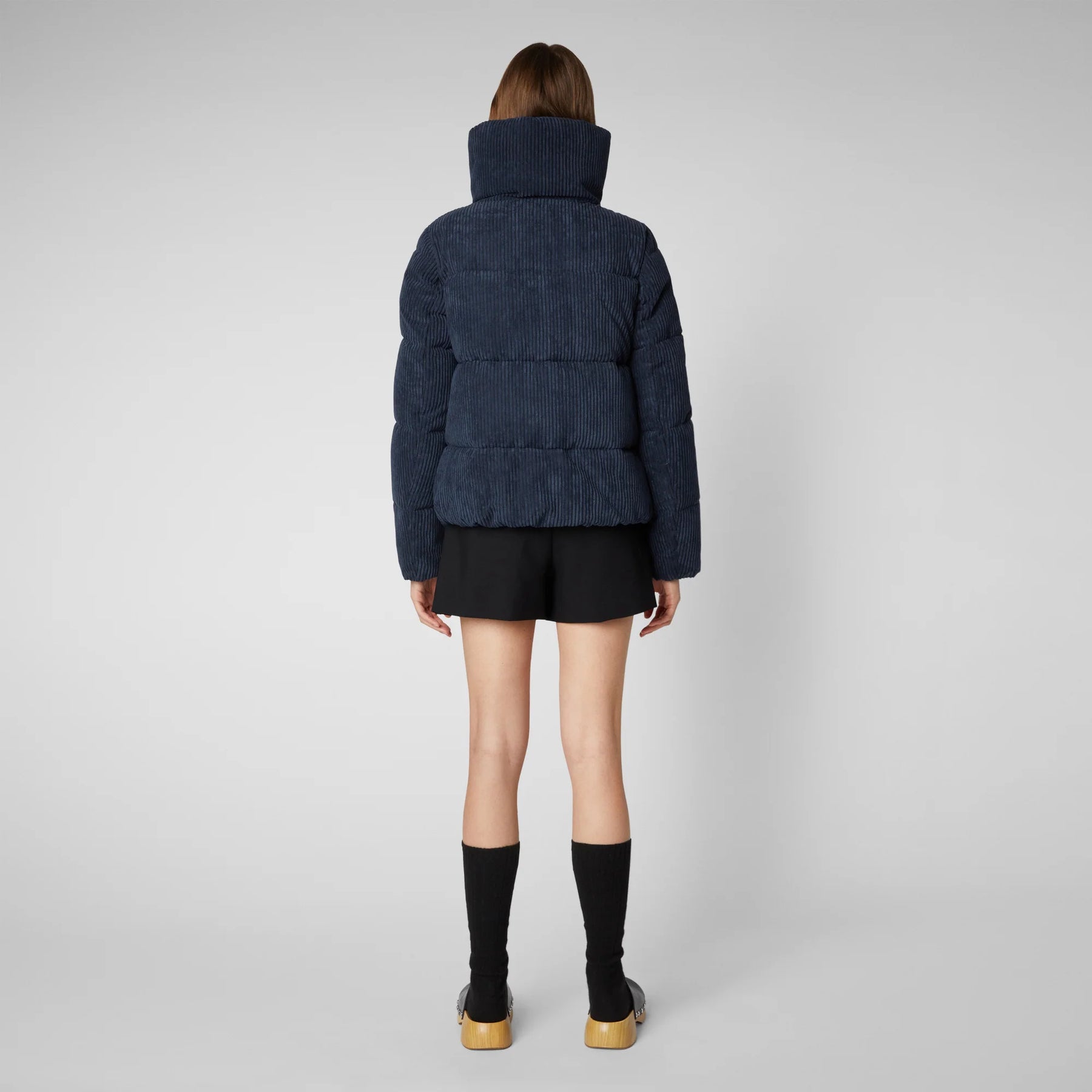 Annika - Blue Black