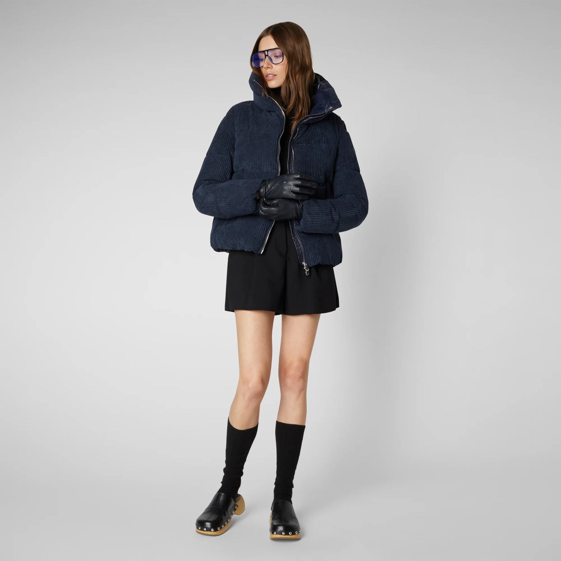 Annika - Blue Black