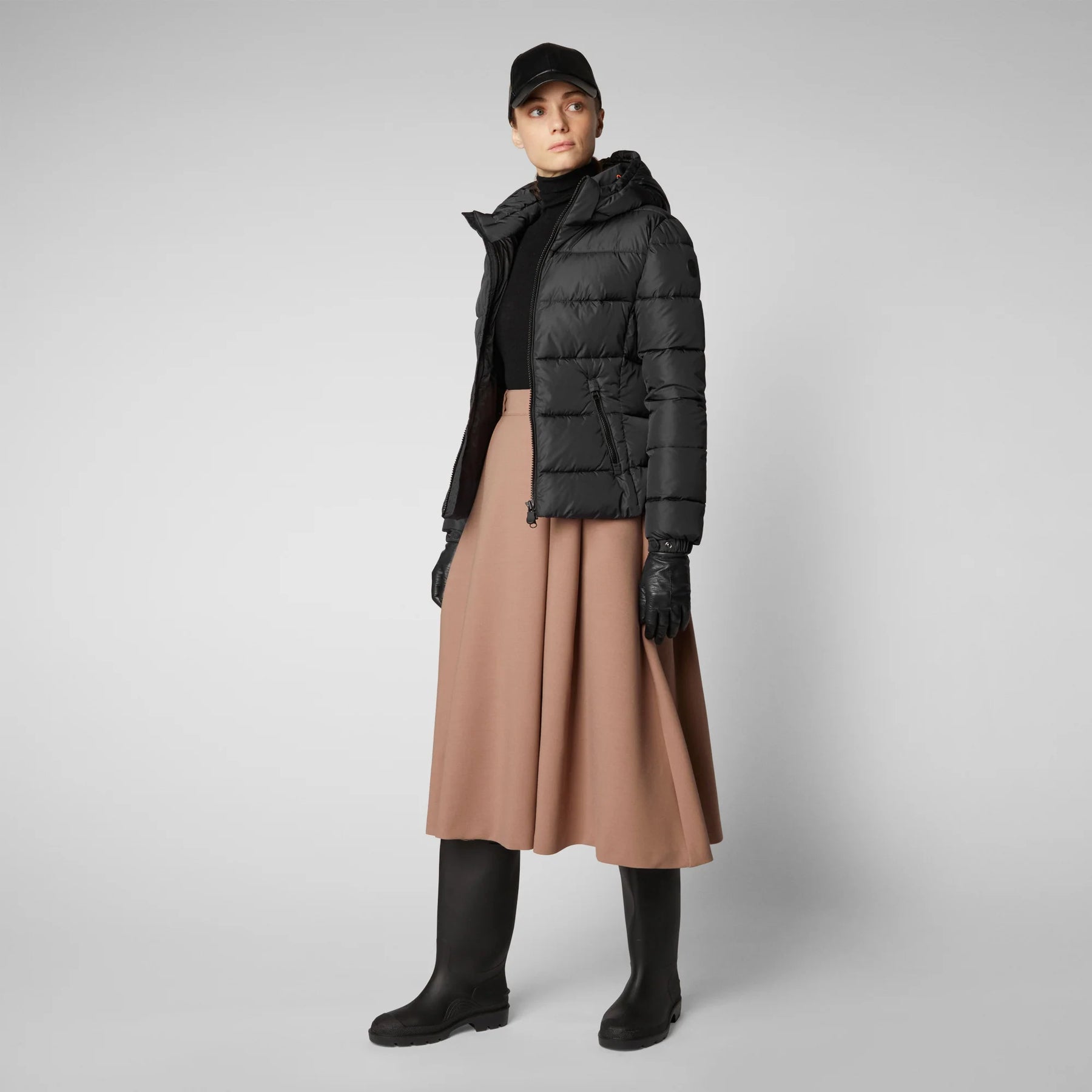 Tess - Black