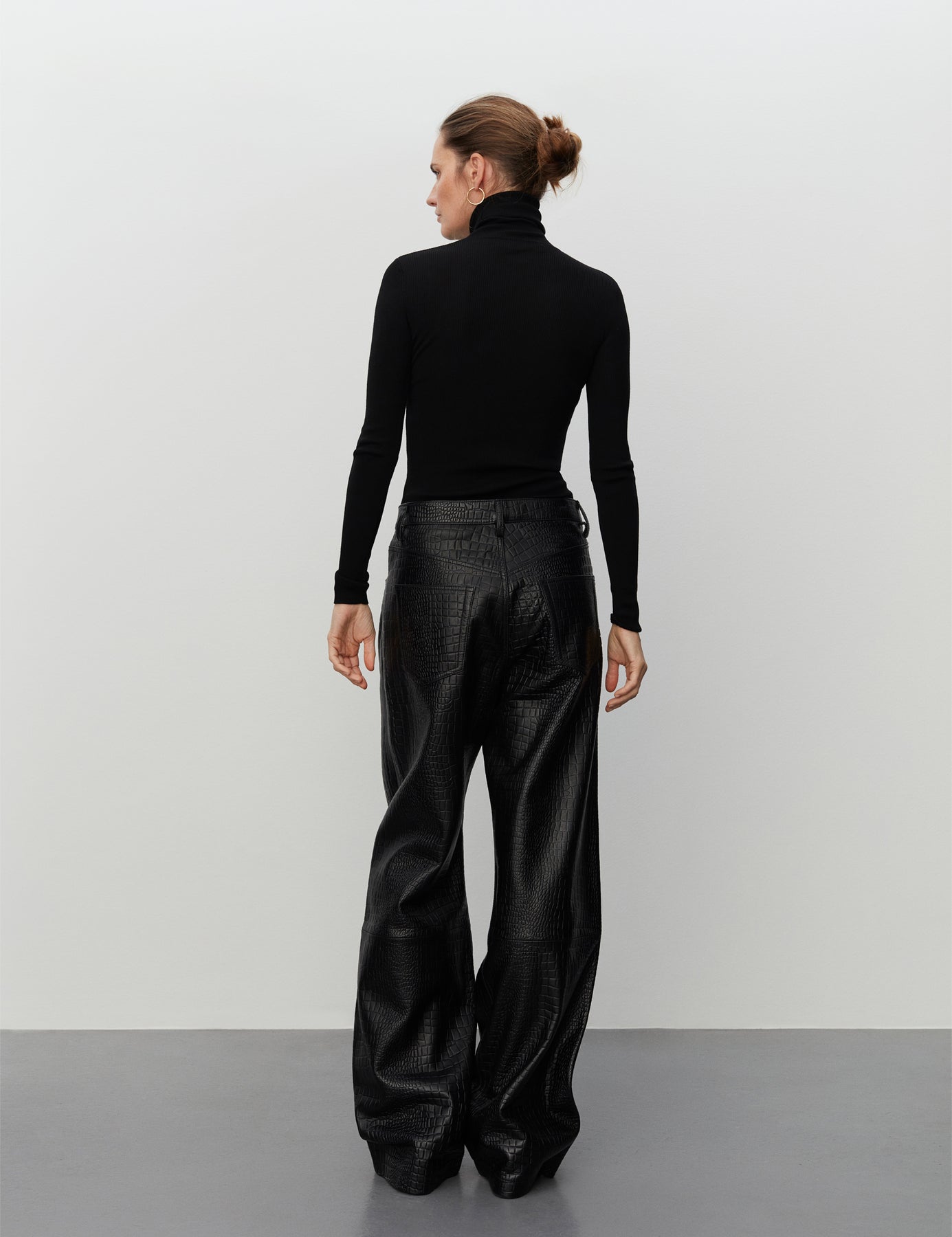 Sierra - Black