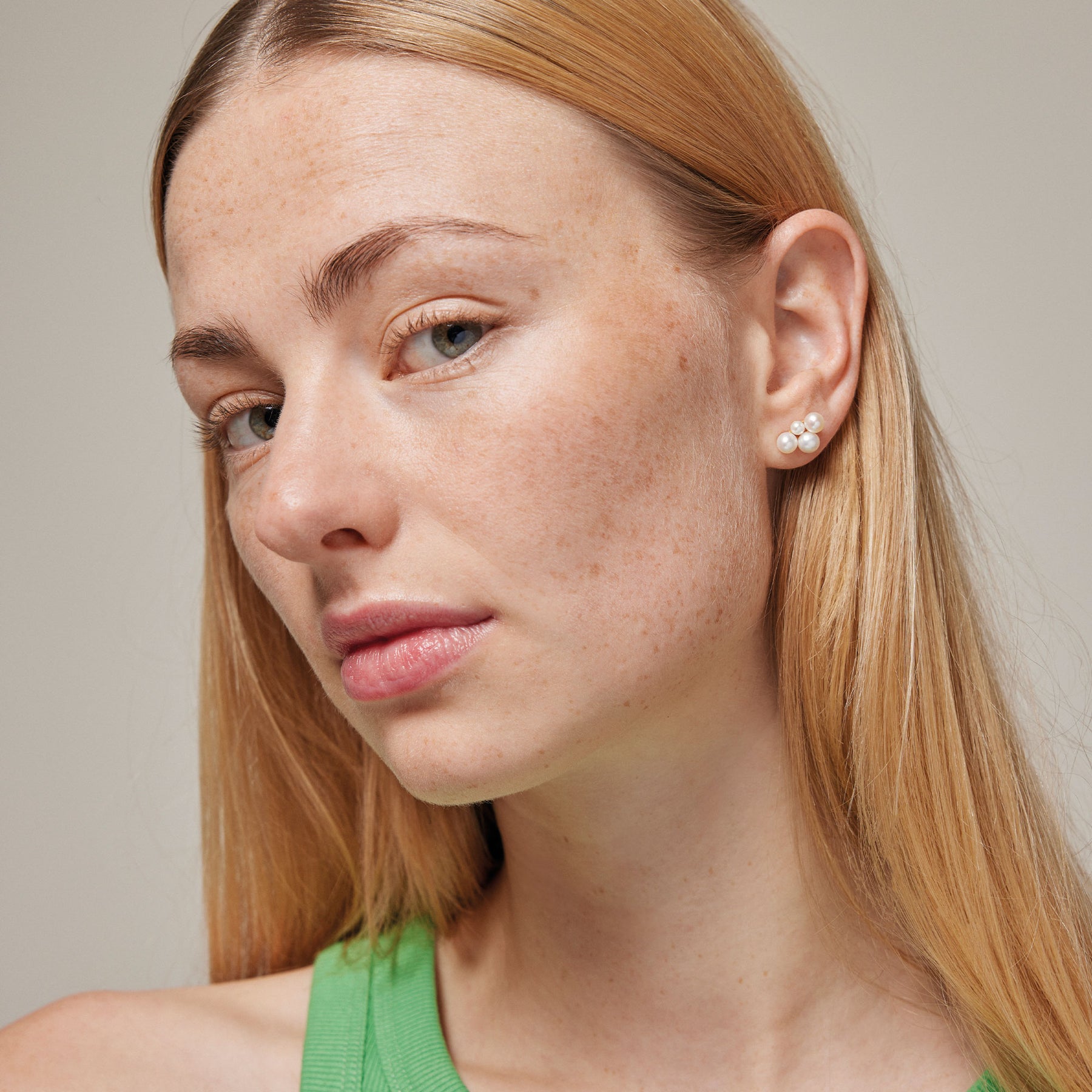 Mae Studs - Gold/Pearls