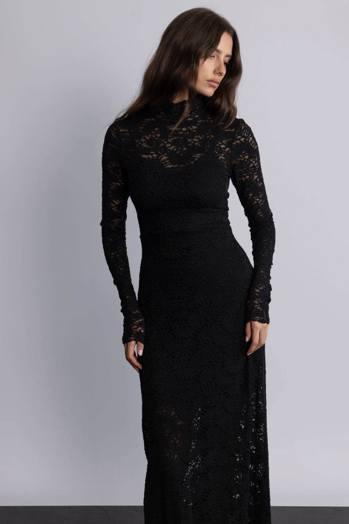 Olivia Bodycon Maxi Lace Dress - Svart