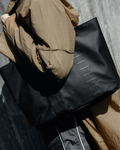 Essential Tote 16L - Black Out
