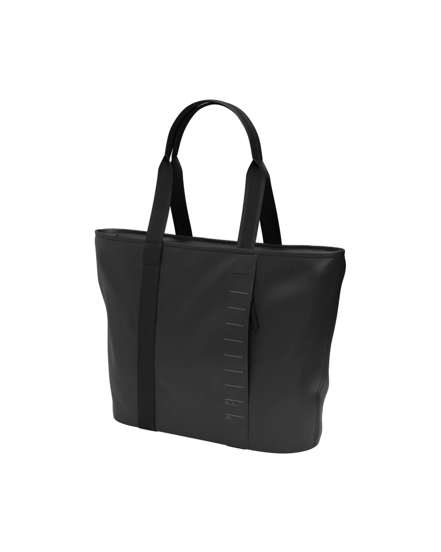 Essential Tote 20L - Black Out