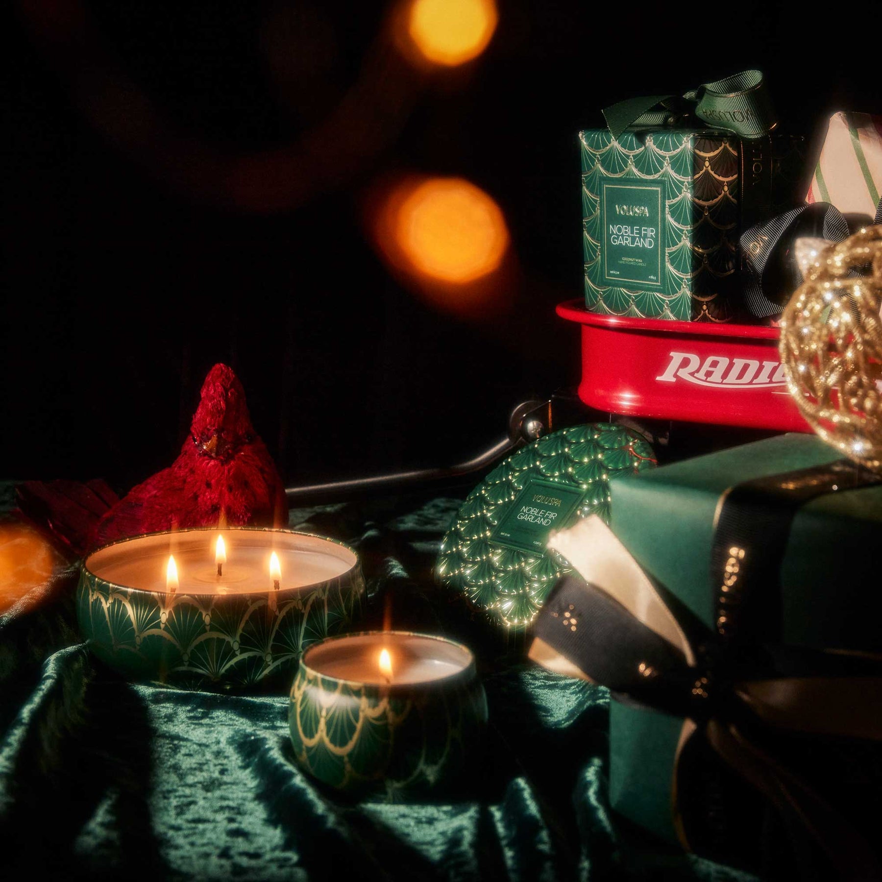 Mini Tin Candle - Noble Fir Garland