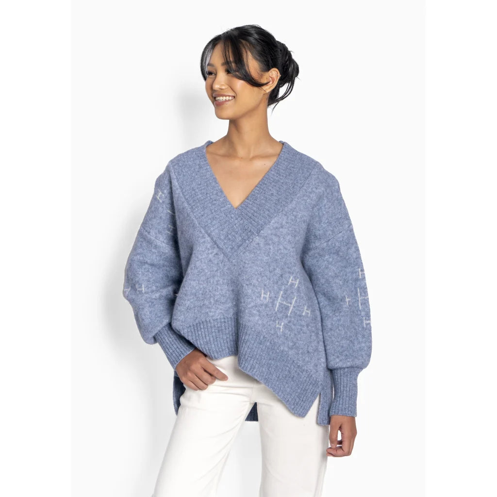 Fam V-Neck Tröja - Faded Denim