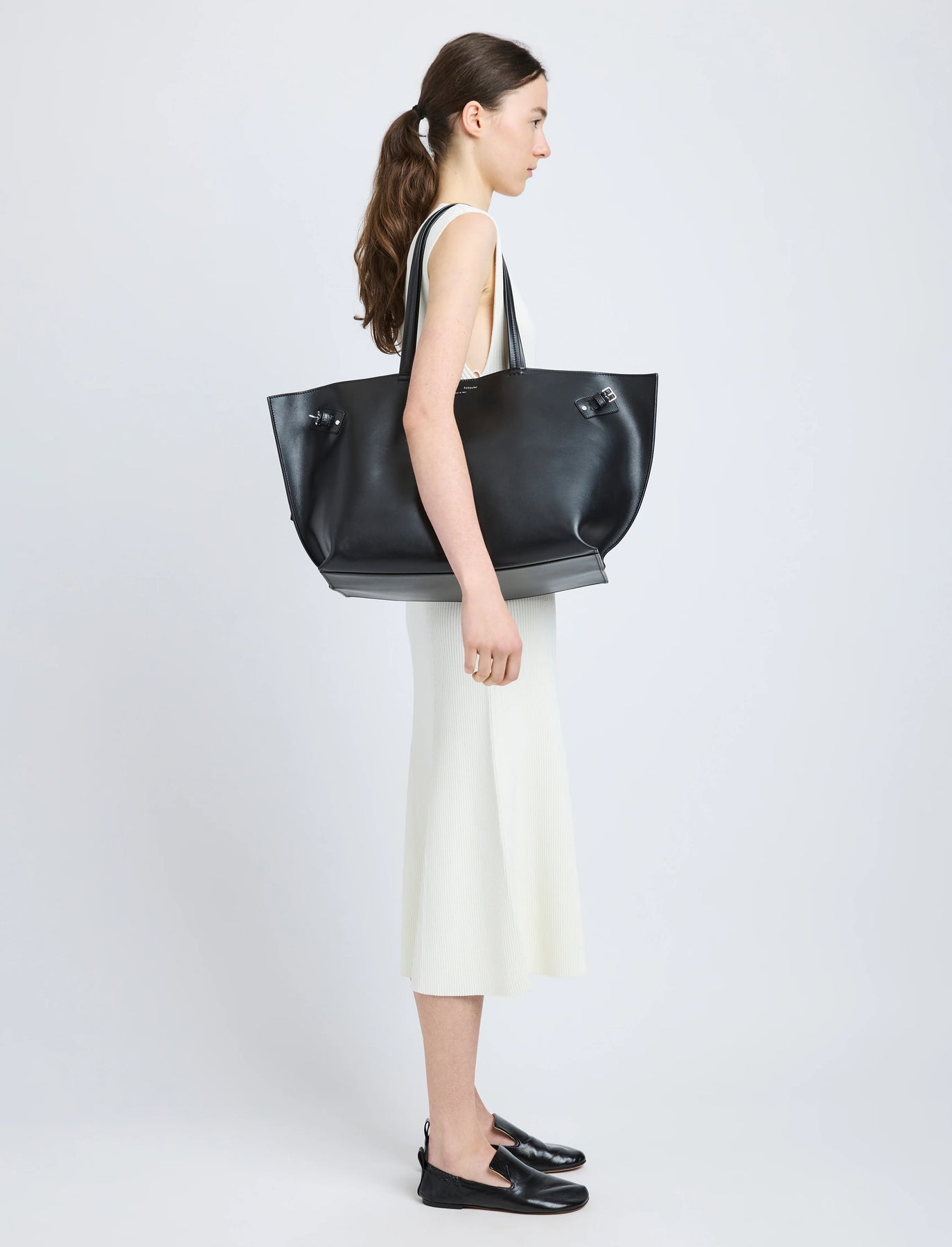 Days Carryall In Smooth Calf - Black